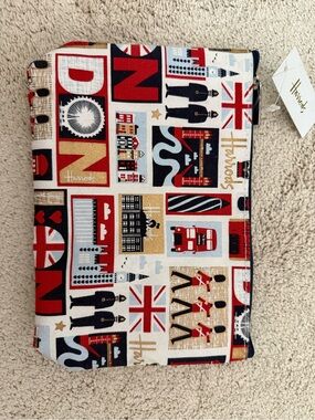 ICONIC London Zip Pouch - Red, White, Navy, Gold